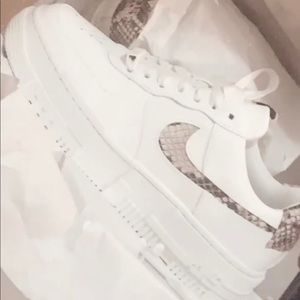 Nike Air Force 1 Snakeskin Pixels